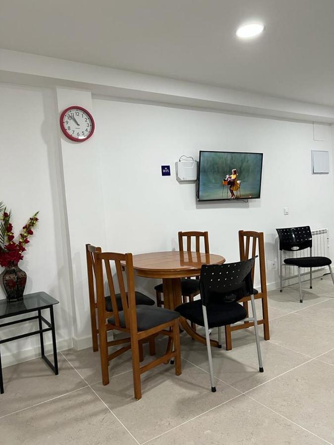 Apartament Aparment Almudena